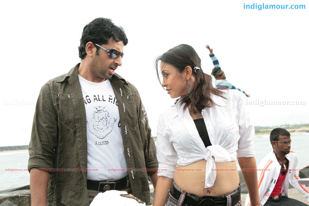 Marupadiyum Oru Kadhal Movie hd photo