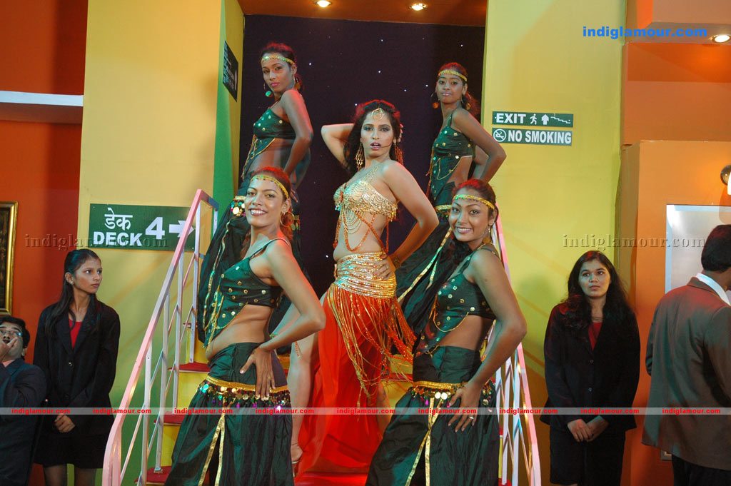 Suzhal Movie hd photo