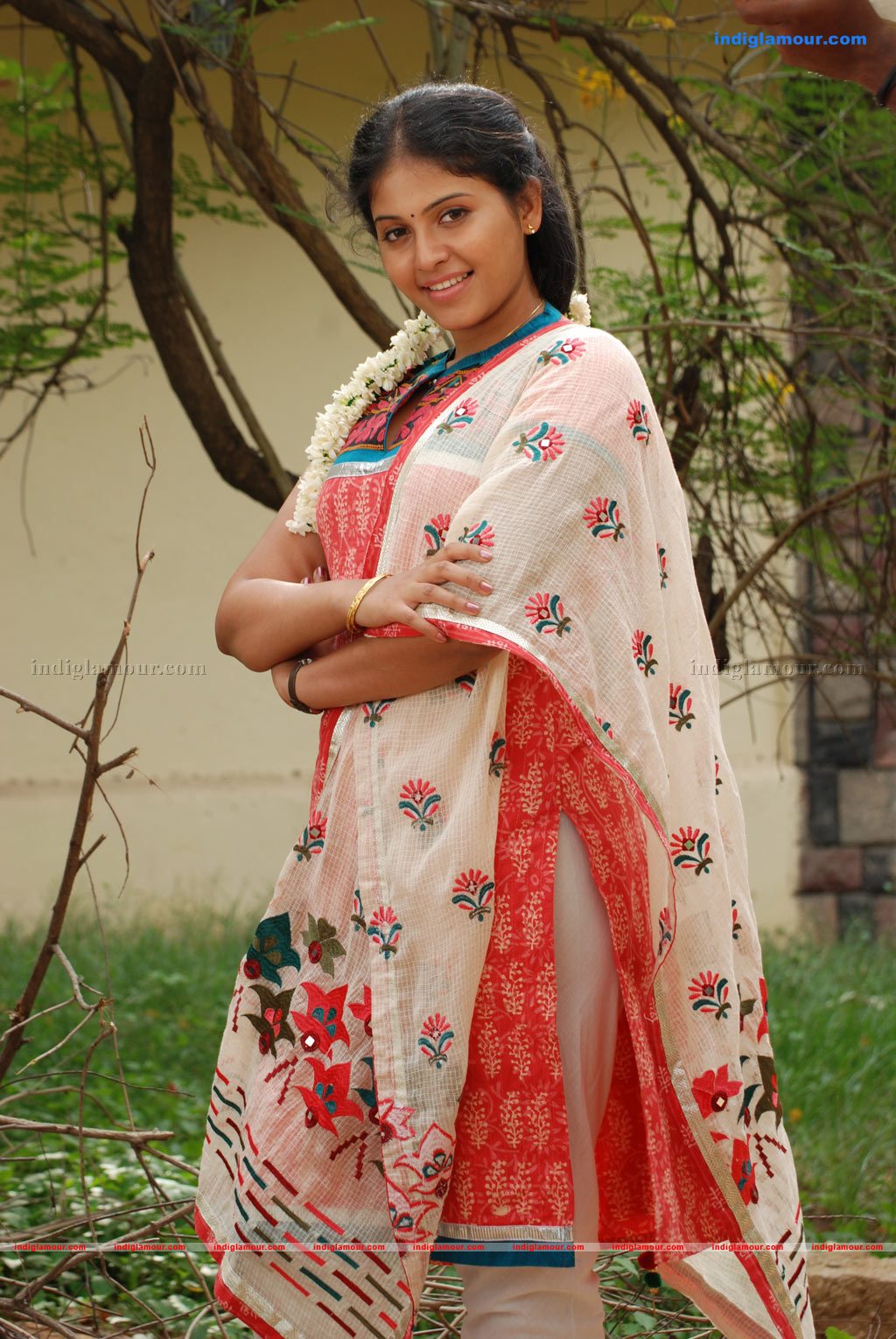 Engeyum Eppothum Movie hd photo