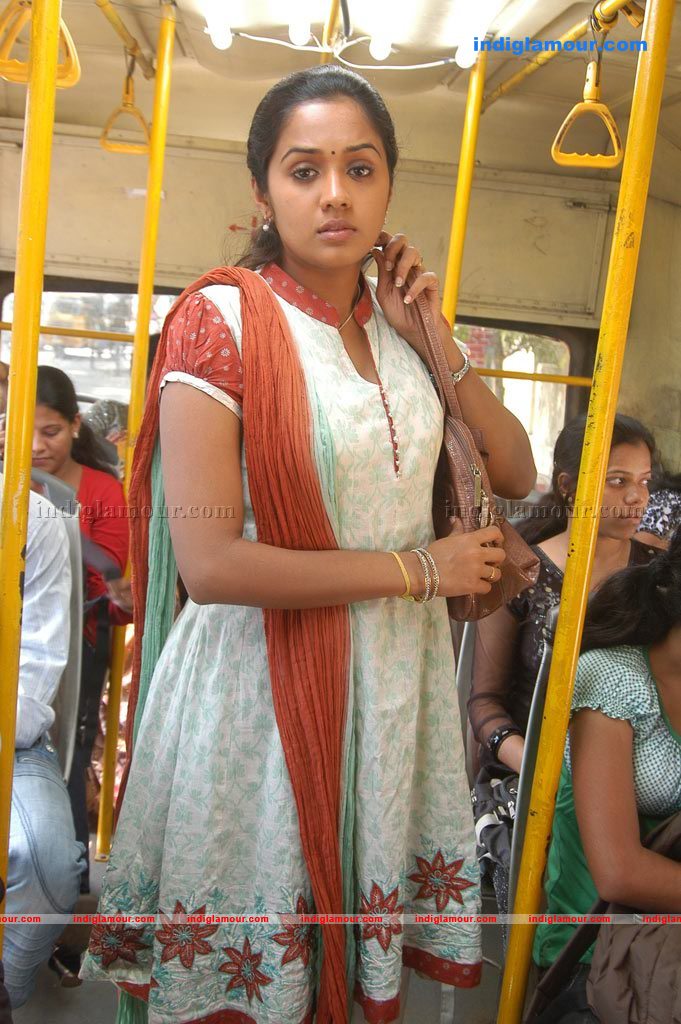 Engeyum Eppothum Movie hd photo
