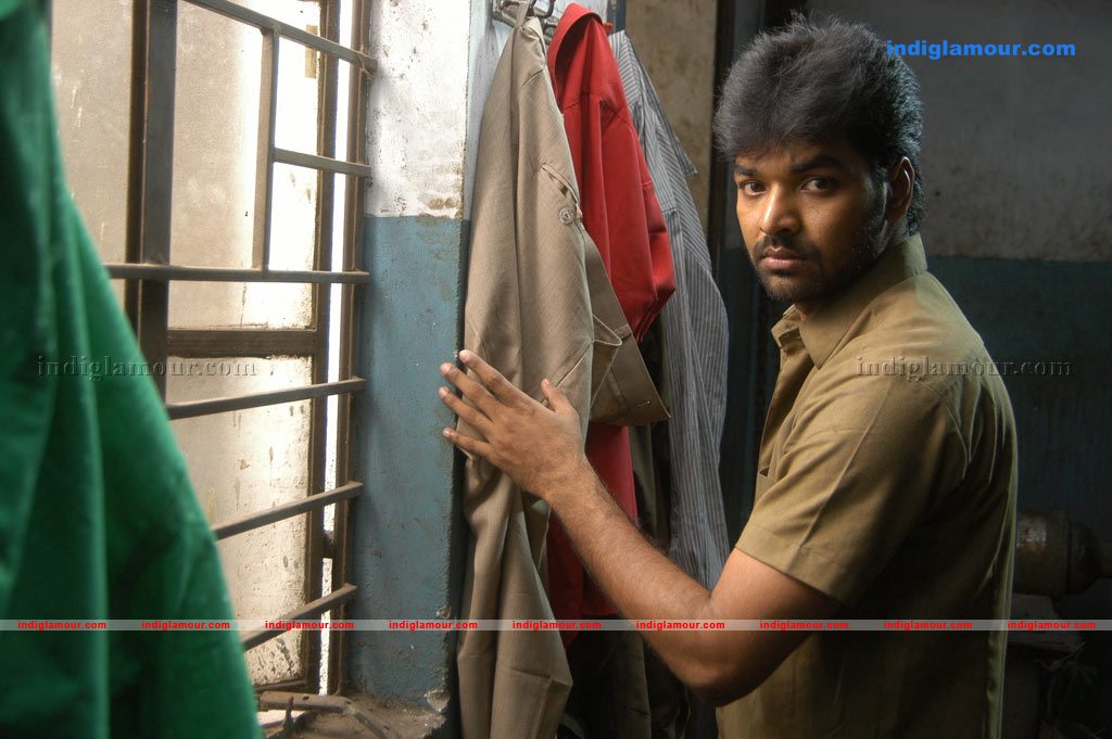 Engeyum Eppothum Movie hd photo