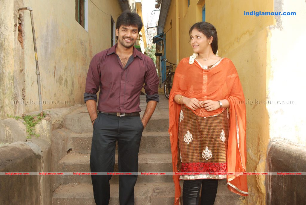 Engeyum Eppothum Movie hd photo