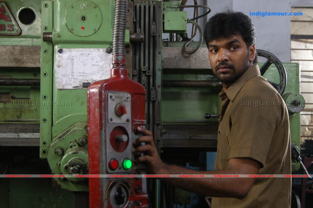 Engeyum Eppothum Movie hd photo