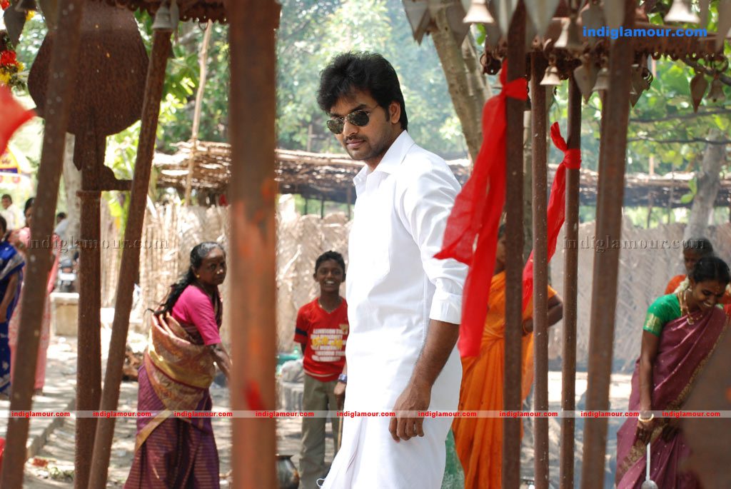 Engeyum Eppothum Movie hd photo