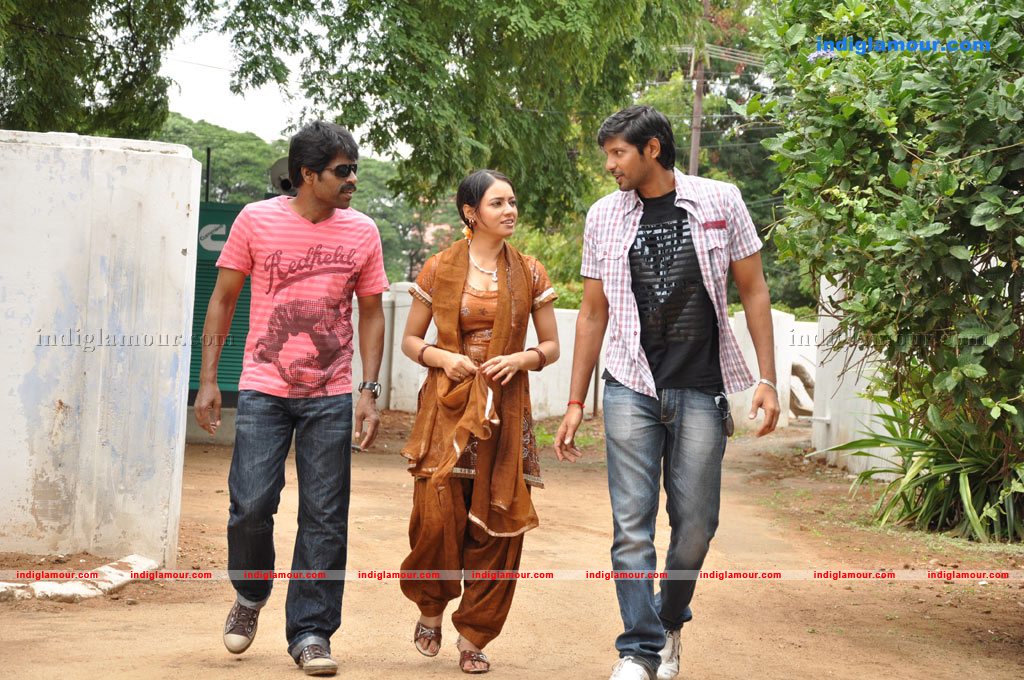 Siruvani Movie hd photo