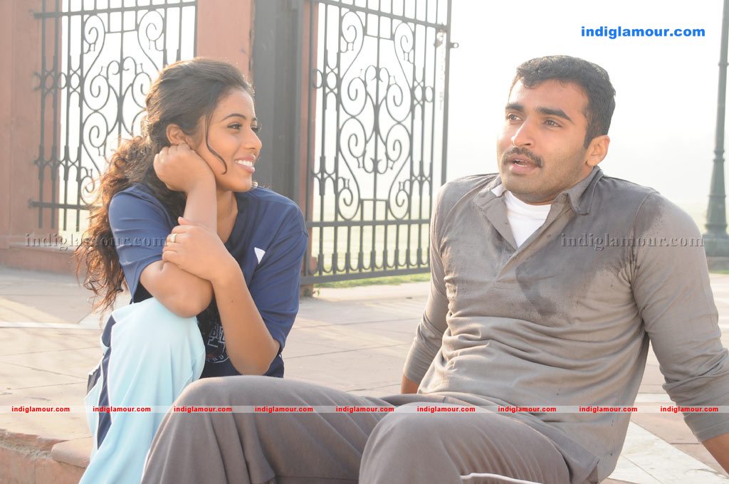 Vellore Mavattam Movie hd photo