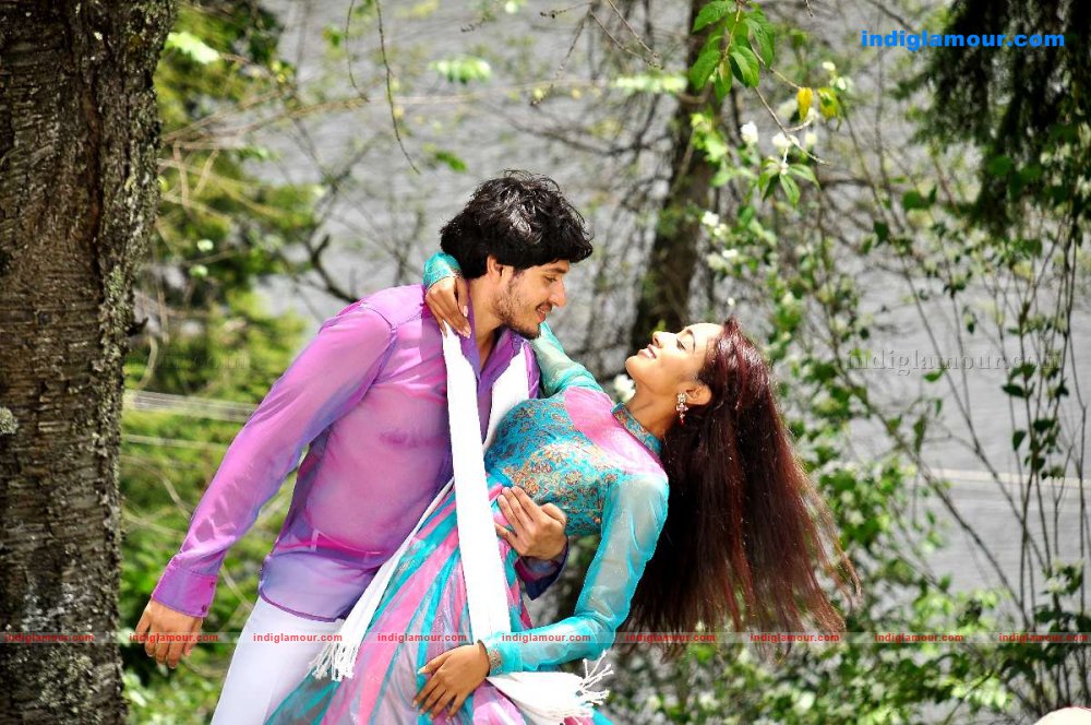 Konjam Koffee Konjam Kaadhal Movie hd photo