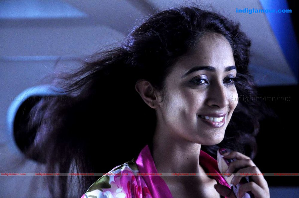Konjam Koffee Konjam Kaadhal Movie hd photo