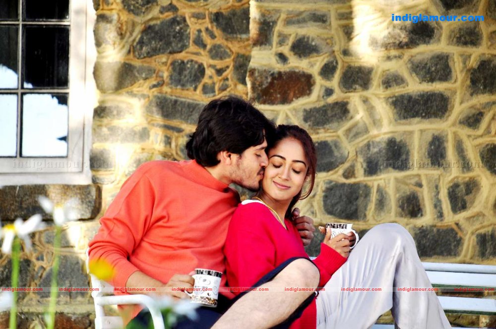 Konjam Koffee Konjam Kaadhal Movie hd photo