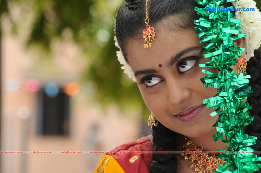 Konjam Veyil Konjam Mazhai Movie hd photo