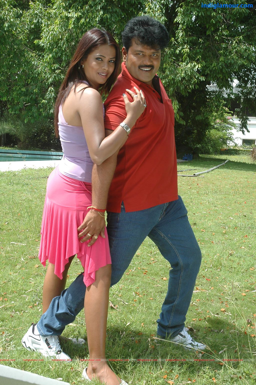 Aduthaduthu Movie hd photo