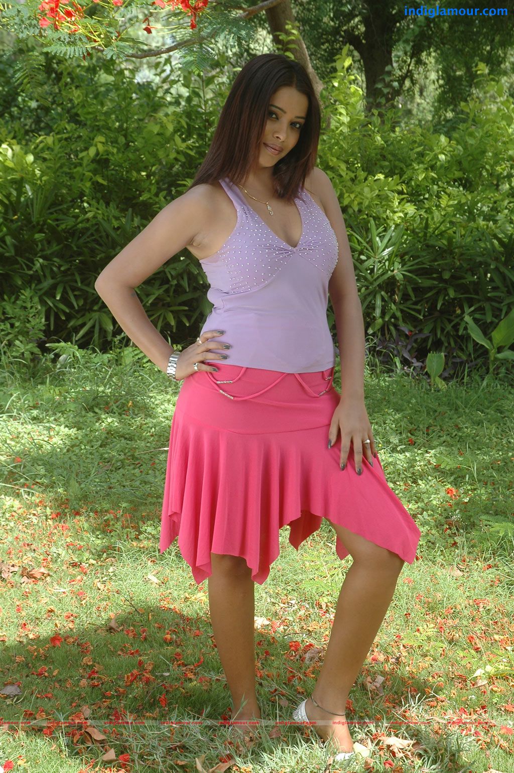 Aduthaduthu Movie hd photo