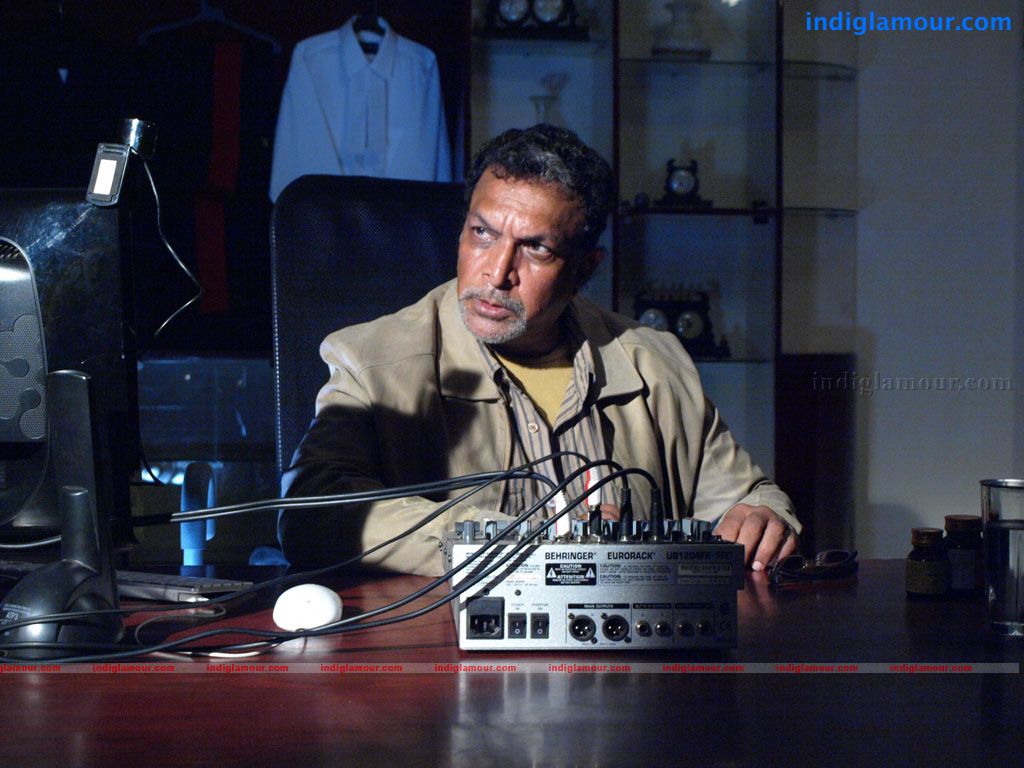 Aduthaduthu Movie hd photo