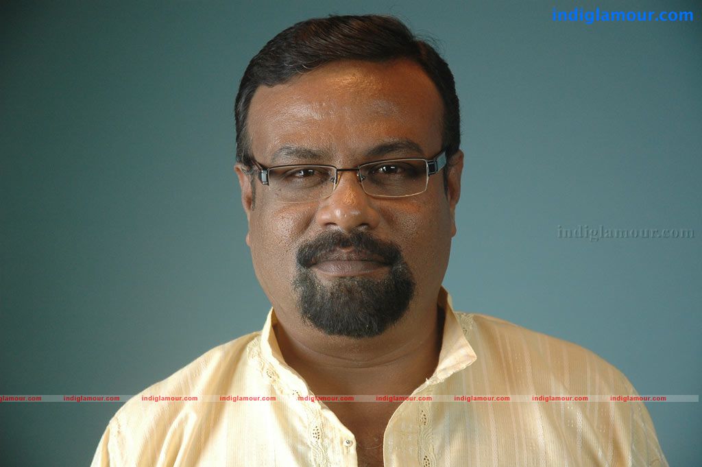 Aduthaduthu Movie hd photo