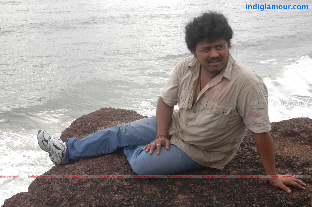 Aduthaduthu Movie hd photo