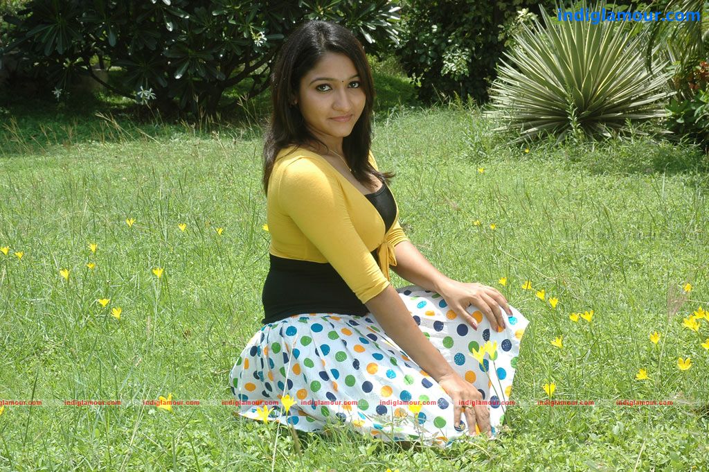 Aduthaduthu Movie hd photo