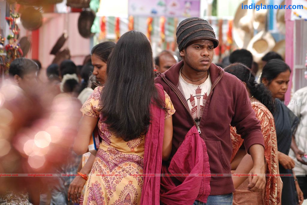 18 vayasu Movie hd photo