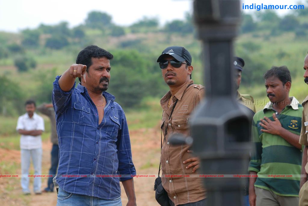 18 vayasu Movie hd photo