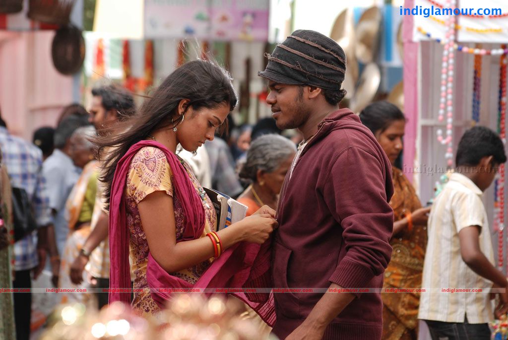 18 vayasu Movie hd photo