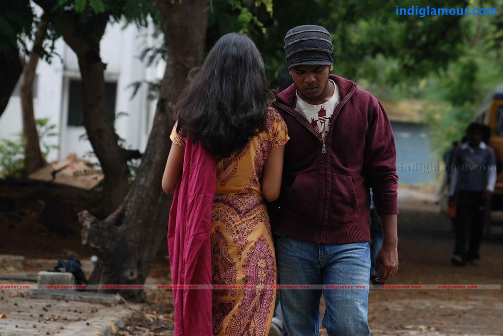 18 vayasu Movie hd photo