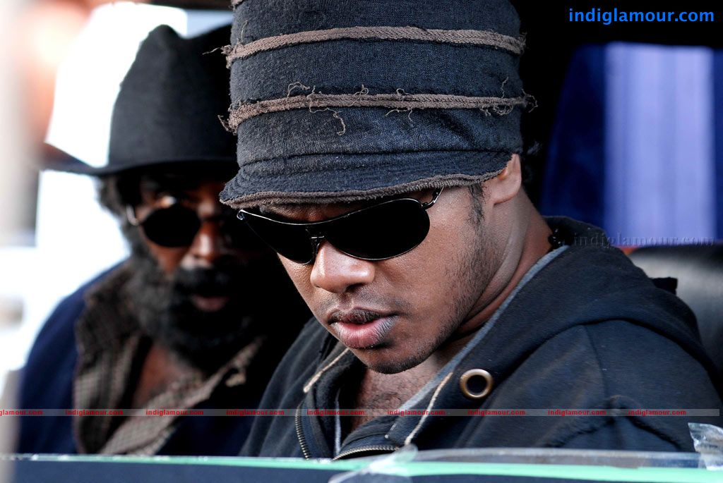 18 vayasu Movie hd photo