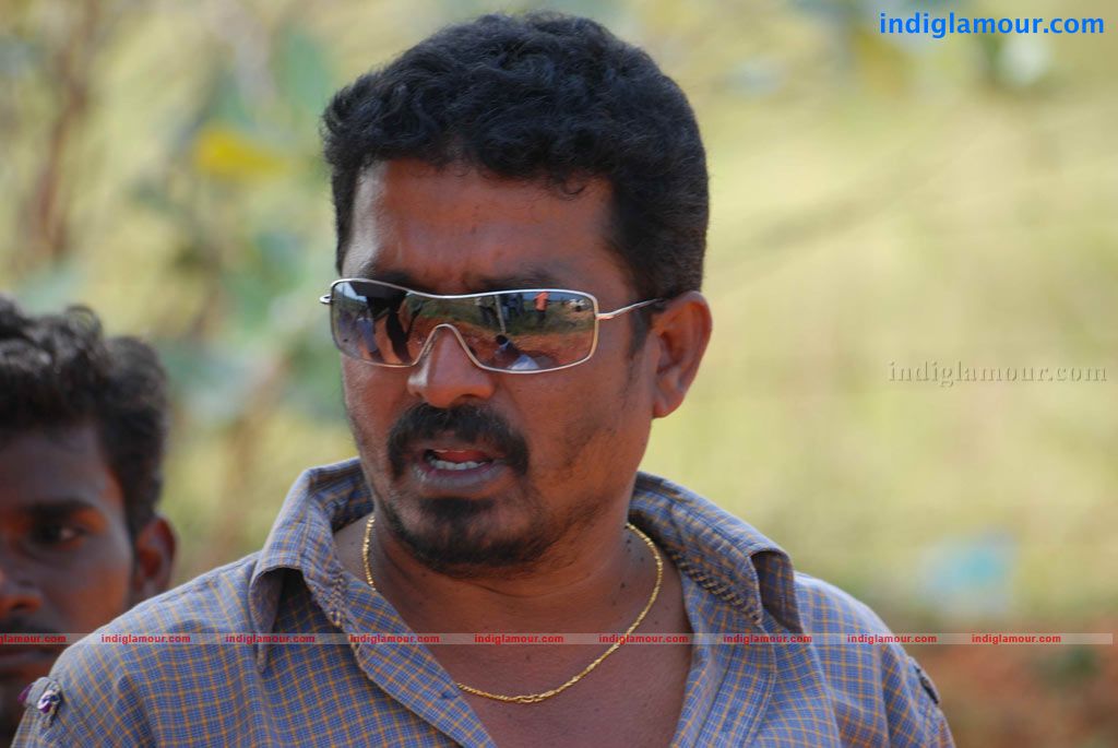 18 vayasu Movie hd photo