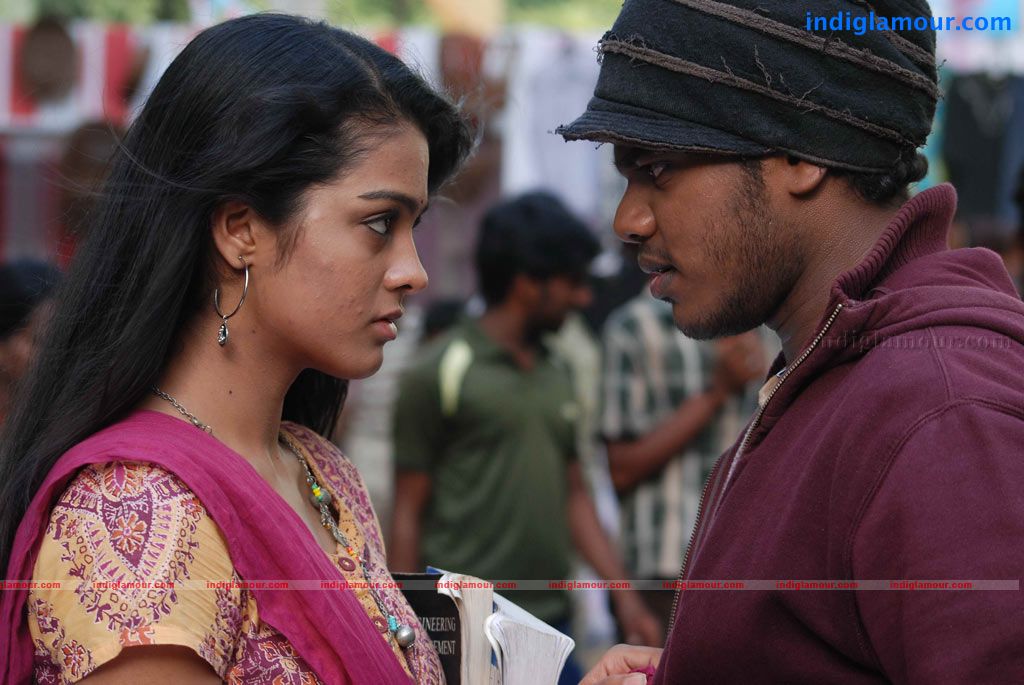 18 vayasu Movie hd photo