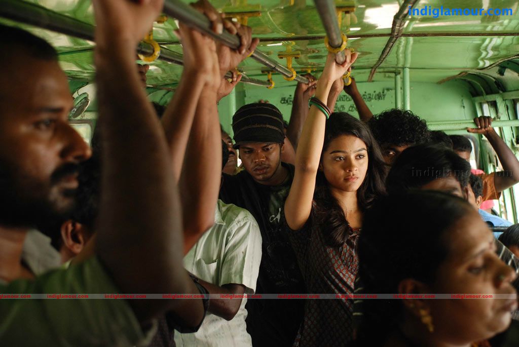 18 vayasu Movie hd photo