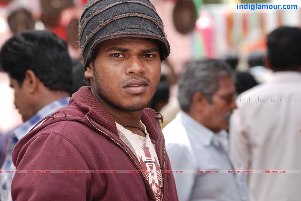 18 vayasu Movie hd photo