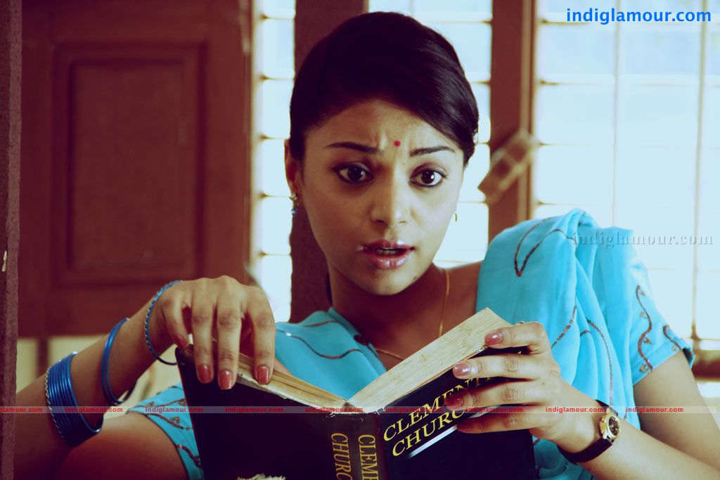 Ambuli Movie hd photo