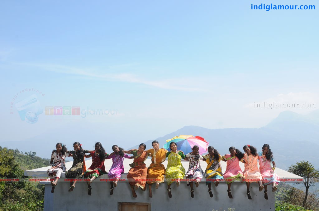 Kadhalai Kadhalikkiren Movie hd photo