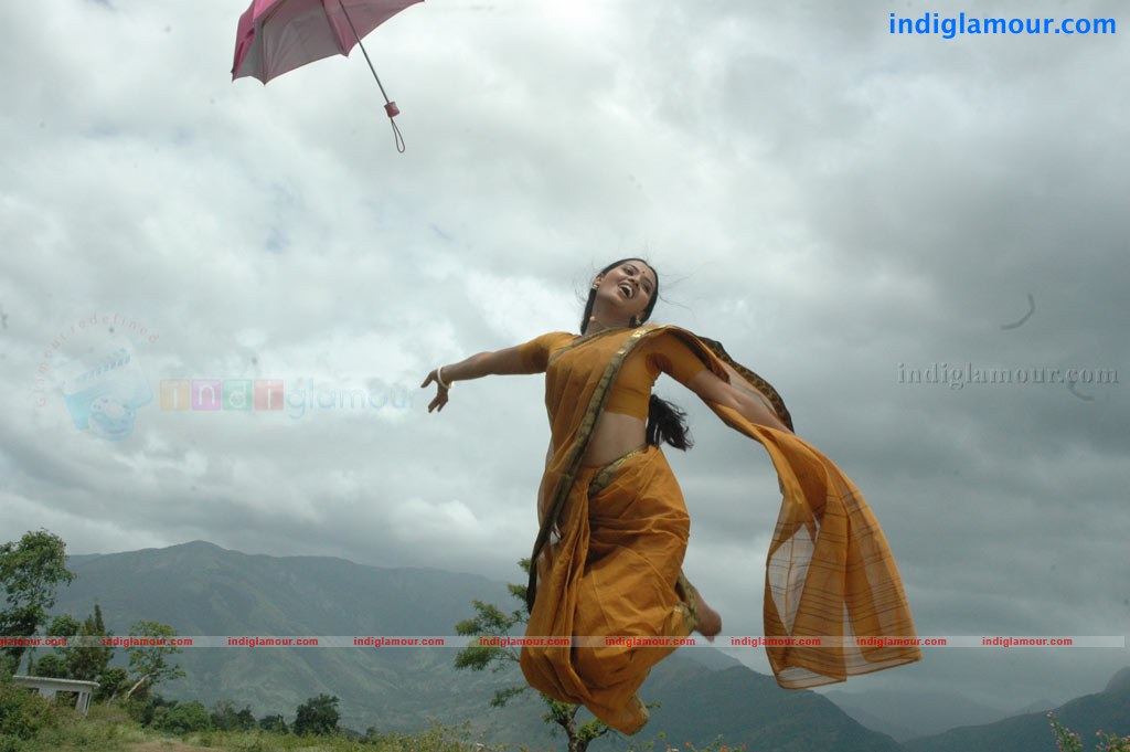 Kadhalai Kadhalikkiren Movie hd photo