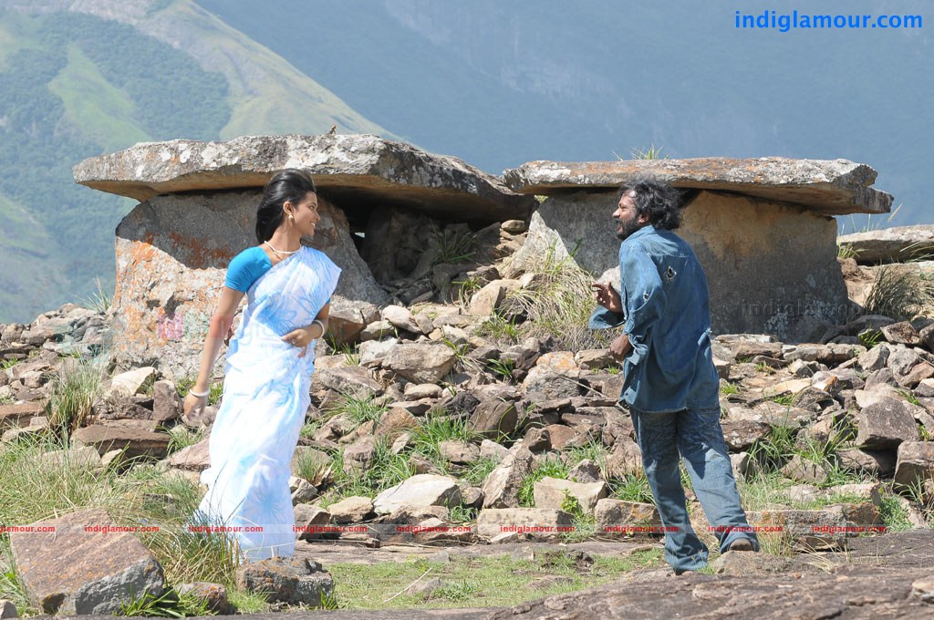 Kadhalai Kadhalikkiren Movie hd photo