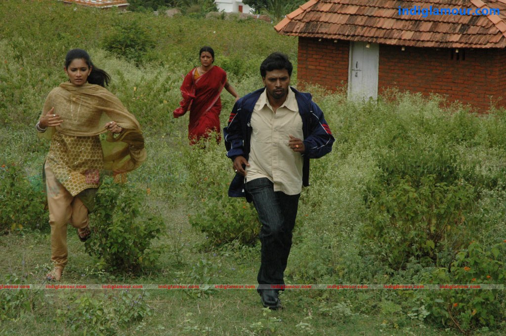 Kadhalai Kadhalikkiren Movie hd photo