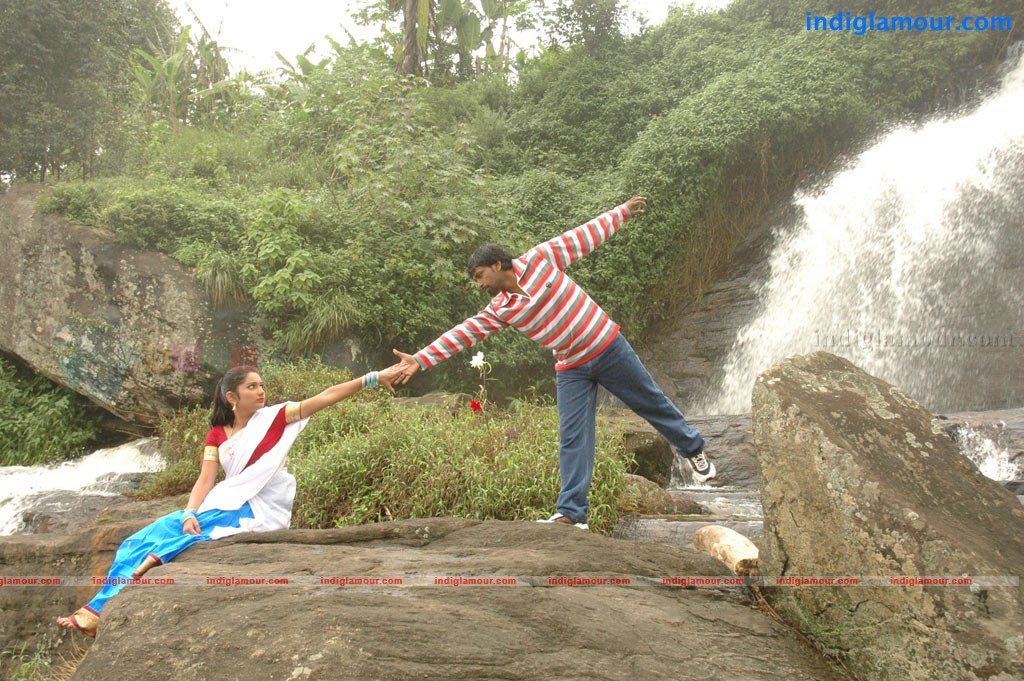 Kadhalai Kadhalikkiren Movie hd photo