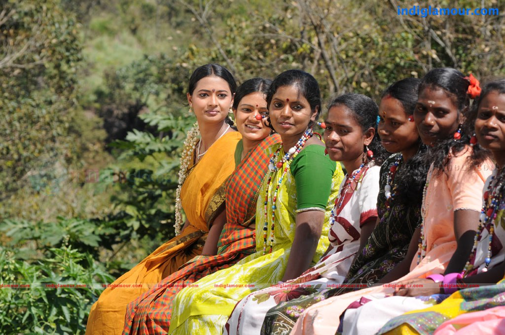 Kadhalai Kadhalikkiren Movie hd photo