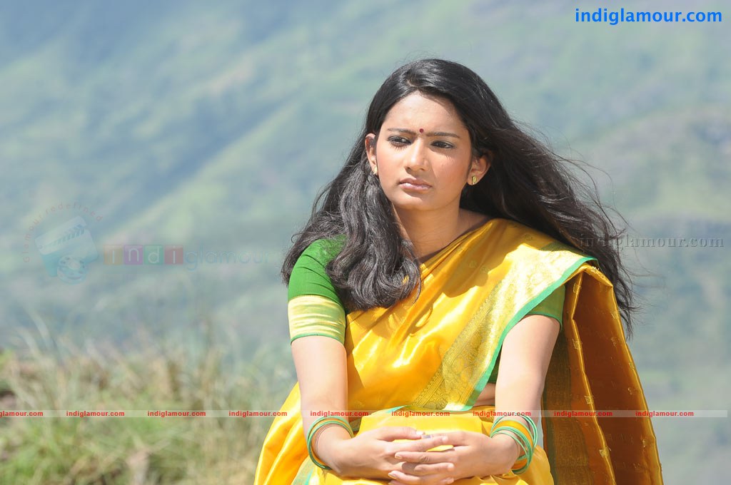 Kadhalai Kadhalikkiren Movie hd photo