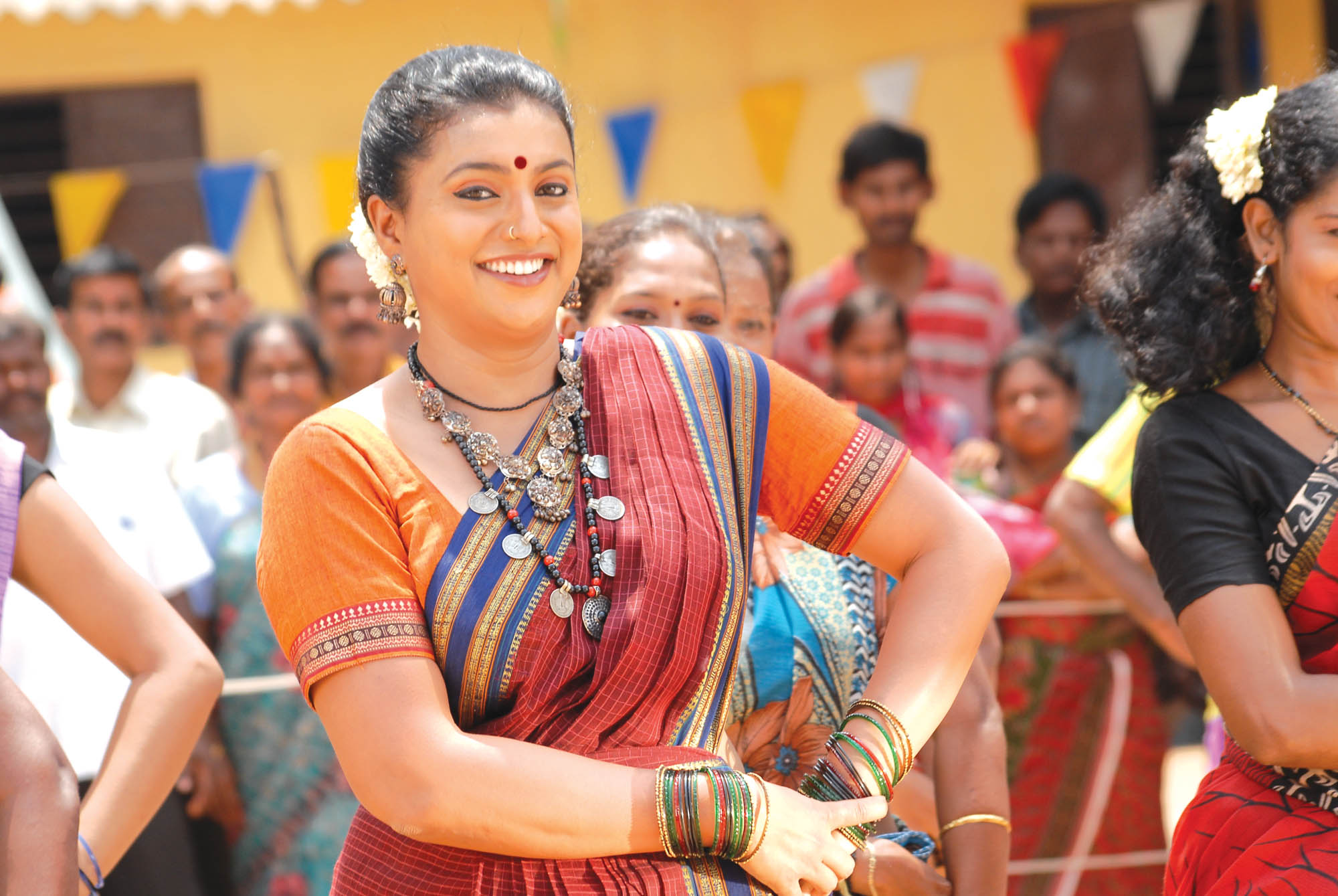 Vettaiyadu Movie hd photo