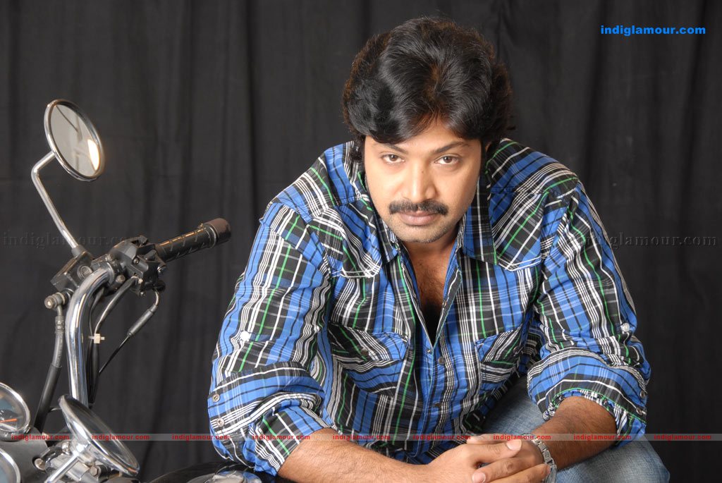 Konjam Poi Niraiya Kaathal Movie hd photo
