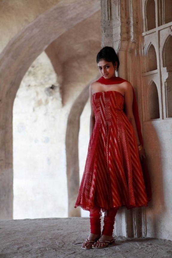 Thulli Ezhunthathu Kadhal Movie hd photo