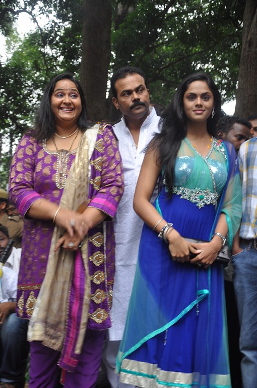 Annakodiyum Kodiveeranum Movie hd photo