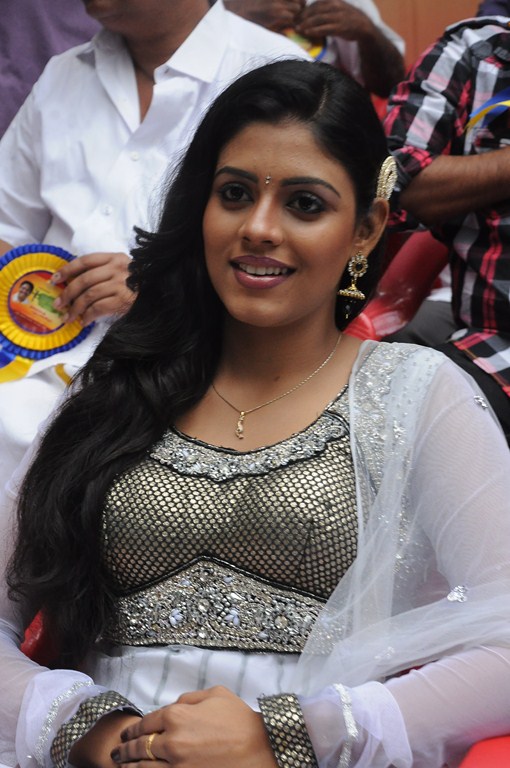 Annakodiyum Kodiveeranum Movie hd photo