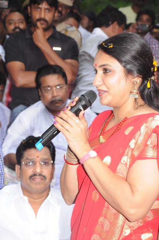 Annakodiyum Kodiveeranum Movie hd photo