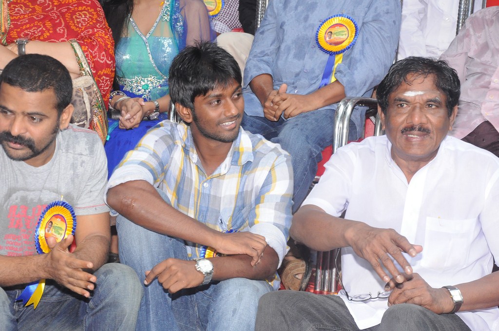 Annakodiyum Kodiveeranum Movie hd photo