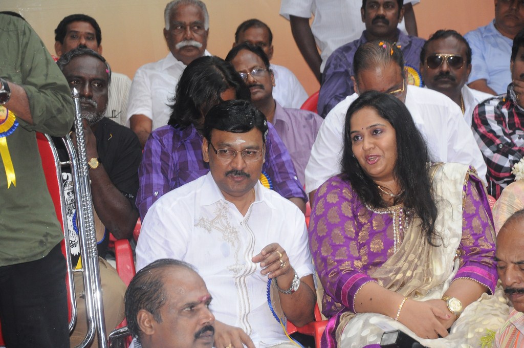Annakodiyum Kodiveeranum Movie hd photo