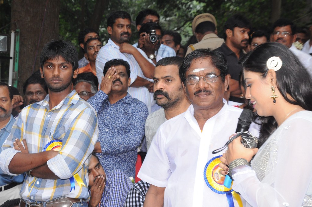 Annakodiyum Kodiveeranum Movie hd photo