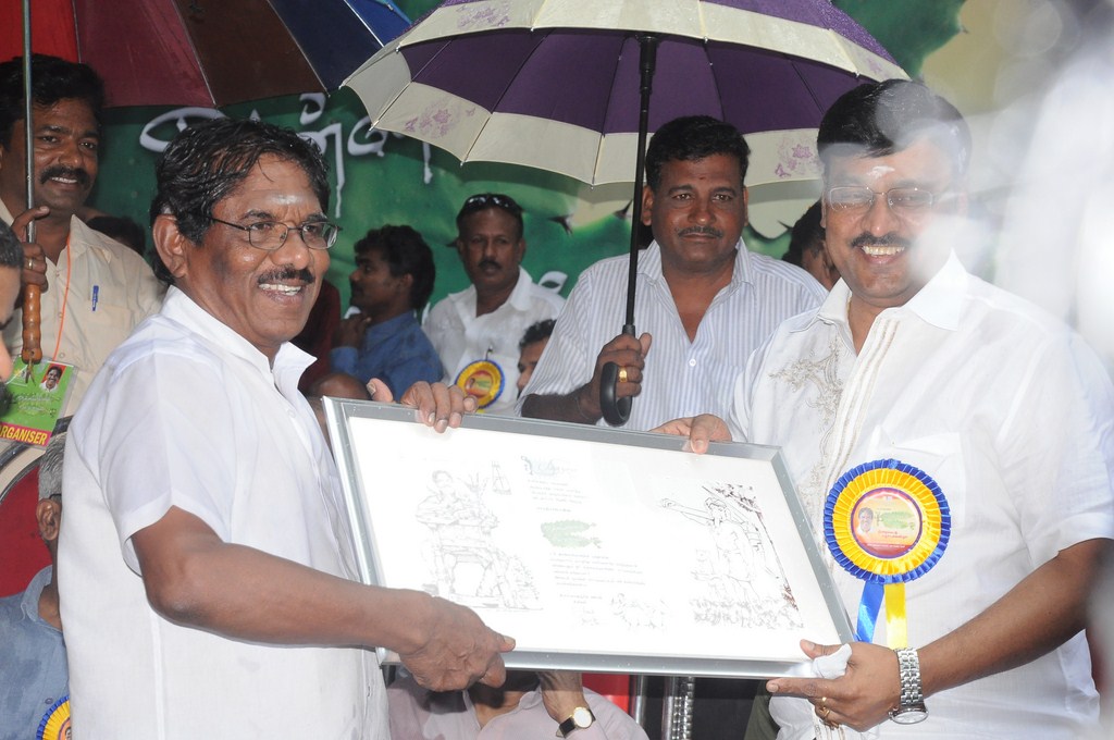 Annakodiyum Kodiveeranum Movie hd photo