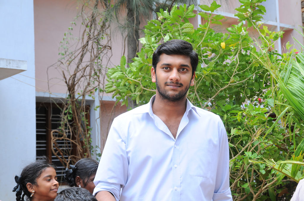 Mouna Guru Movie hd photo