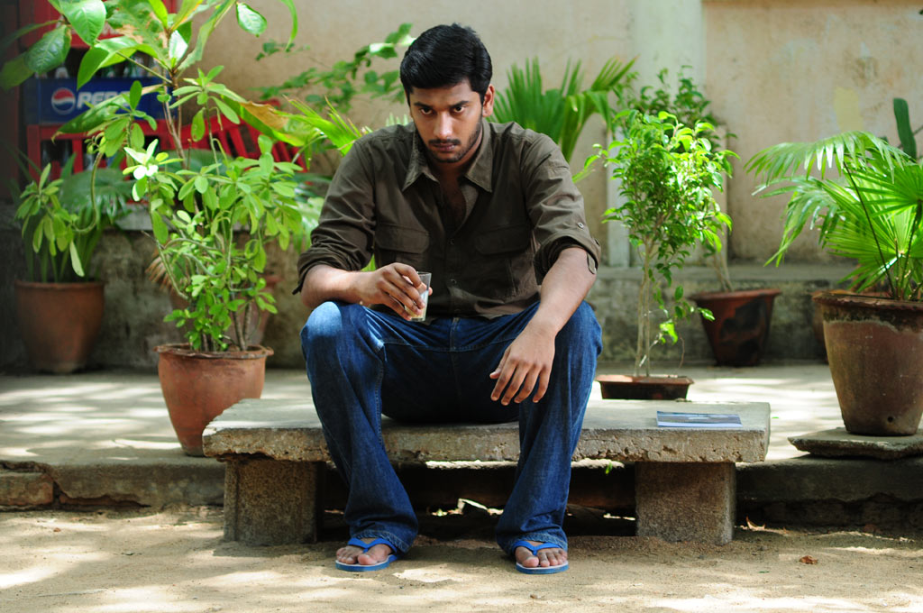 Mouna Guru Movie hd photo