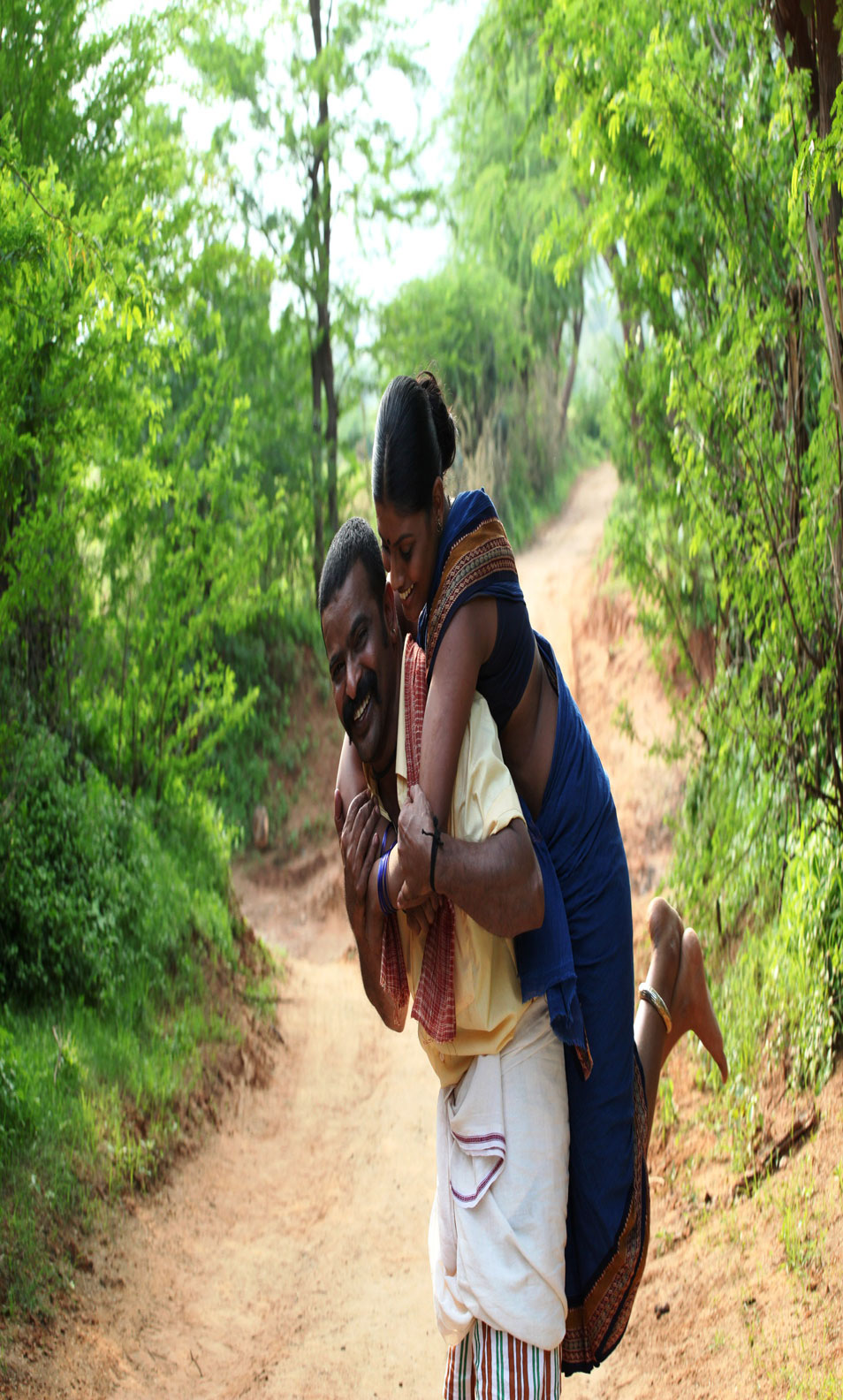 Annakodiyum Kodiveeranum Movie hd photo